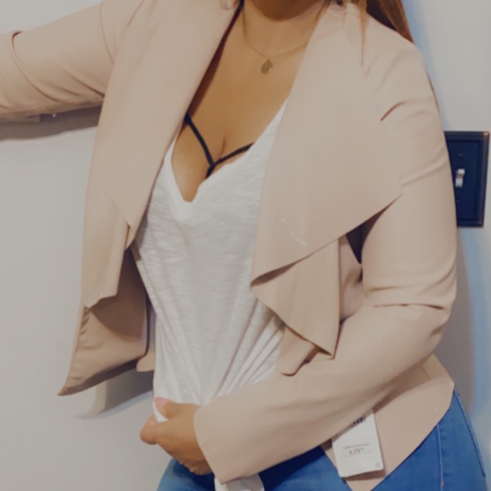 Zara’s Women’s Pale Pink Faux Leather Jacket